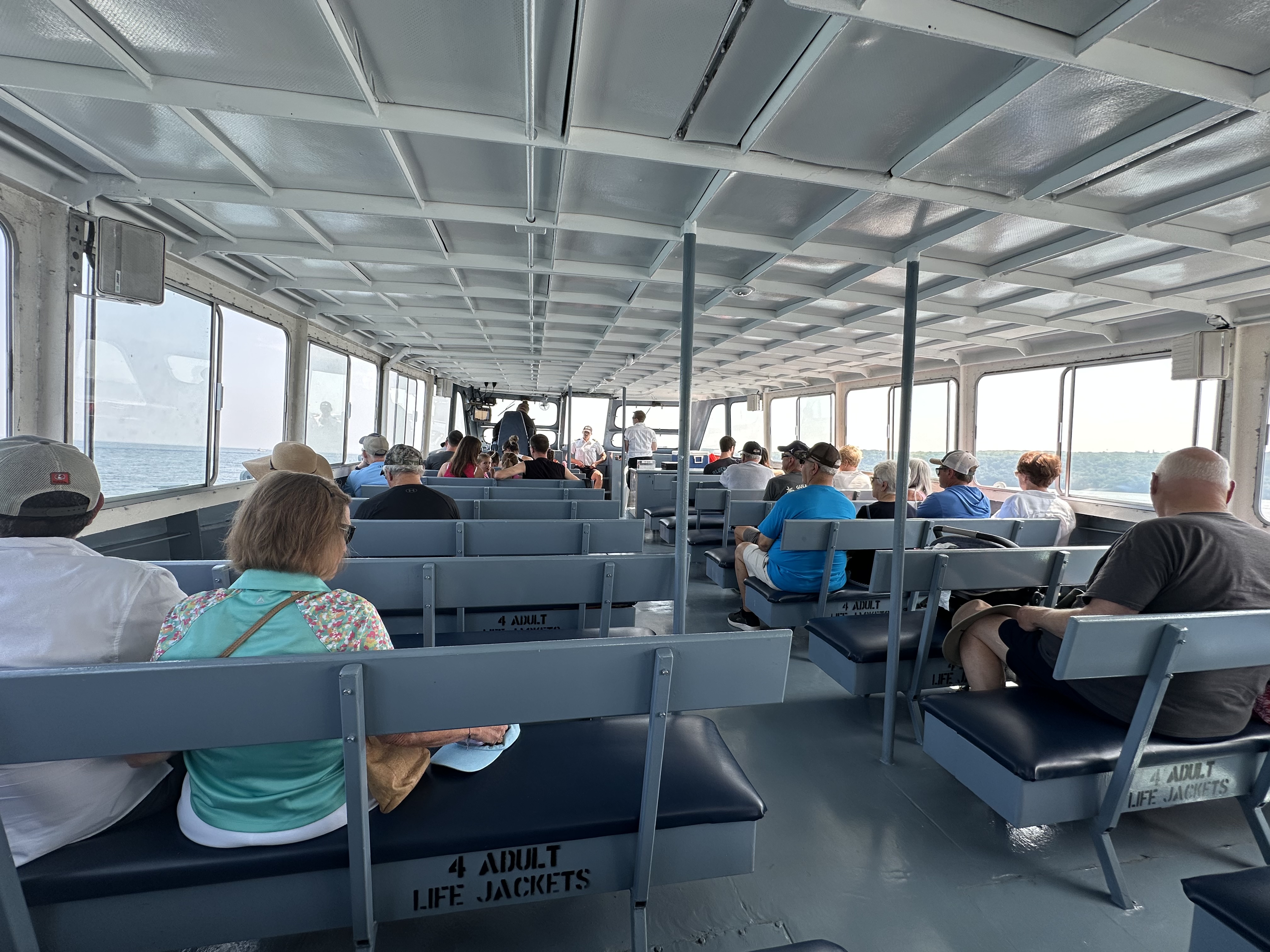 There were lots of available seats on our noon cruise.