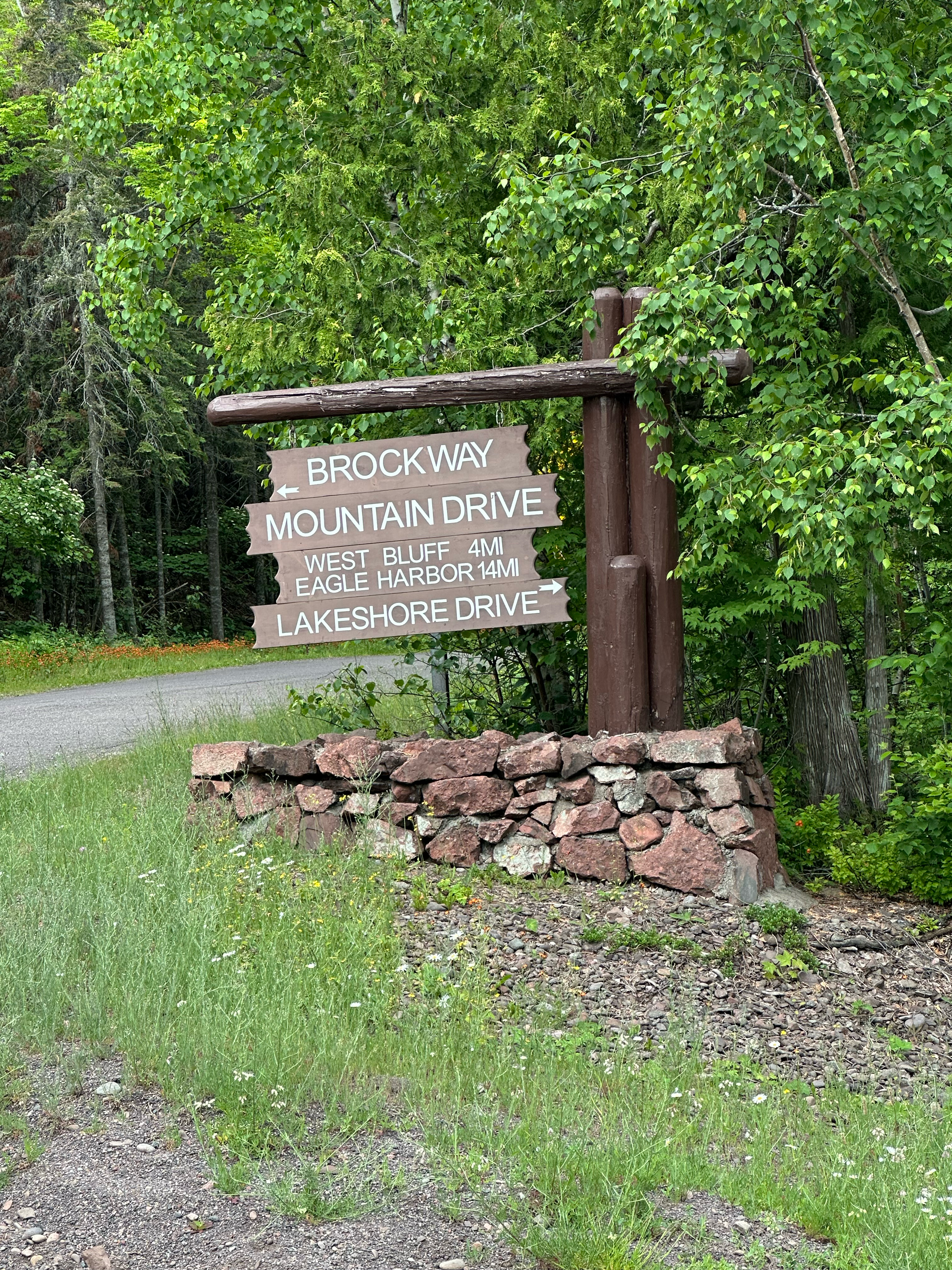 We enjoyed going along Lakeshore Drive going from Copper Harbor to the Jampot 