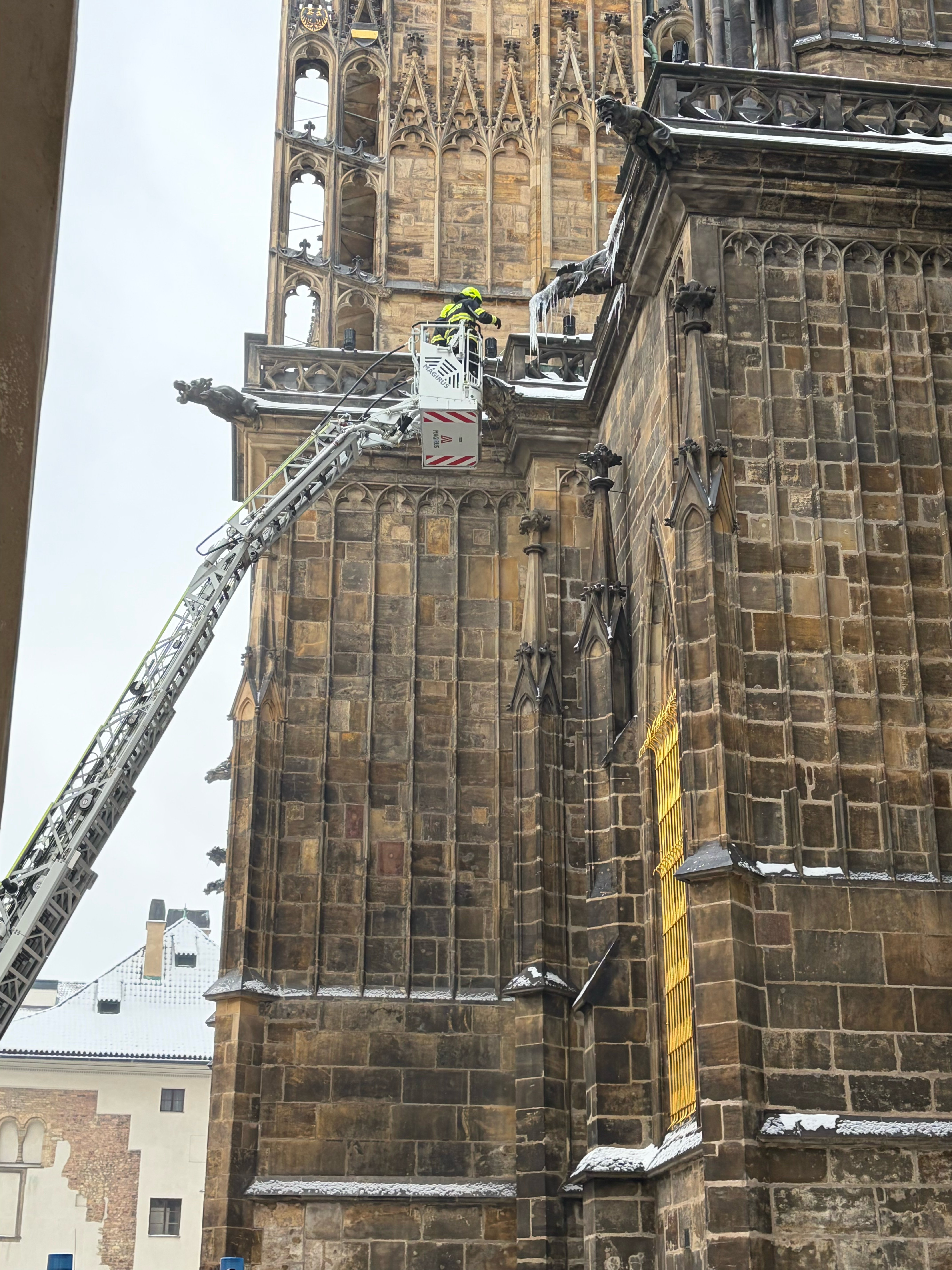 Icicle Removal by city officials 