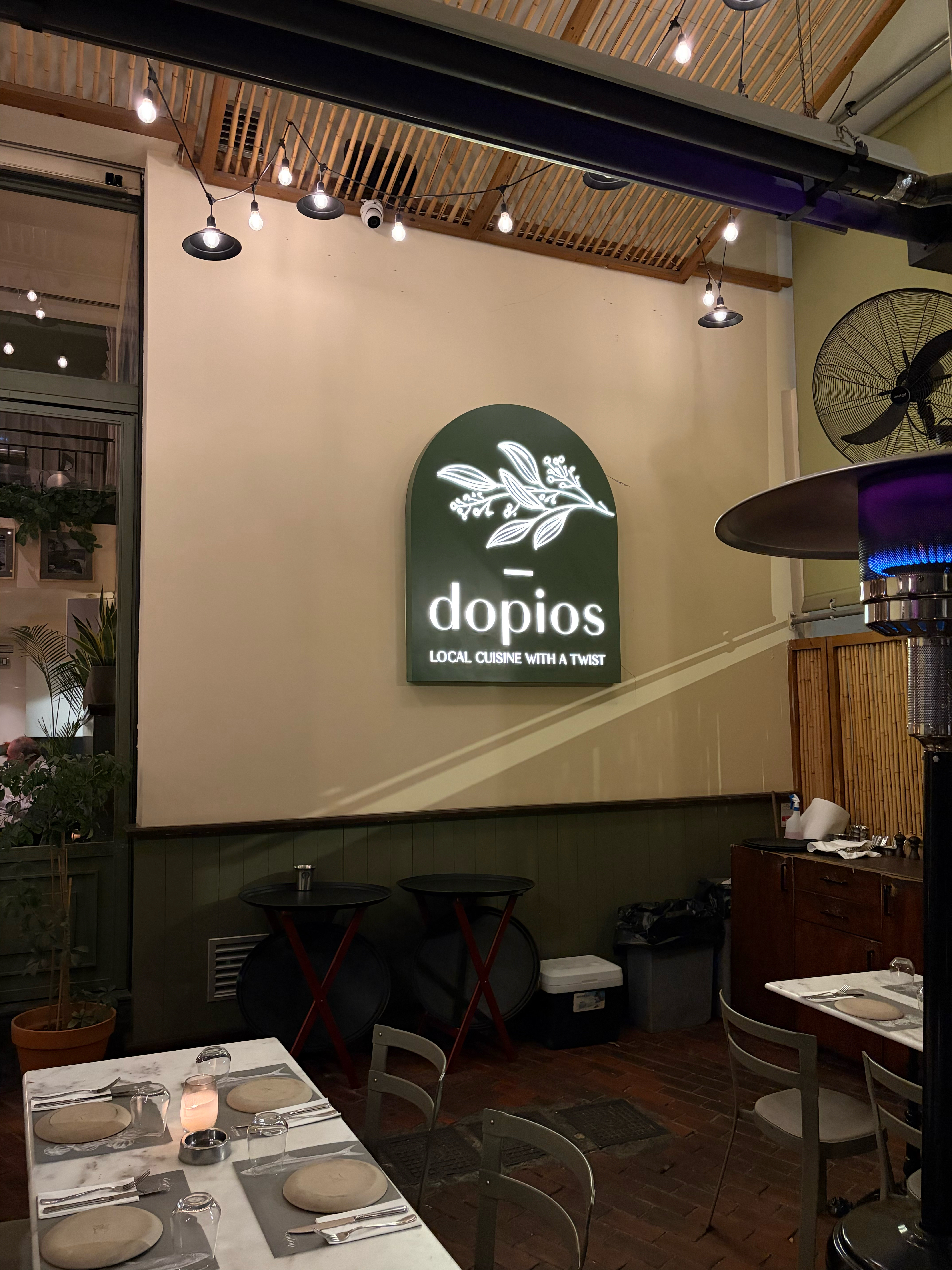 A great restaurant with a lot of variety - perfect to sample many different Greek dishes 