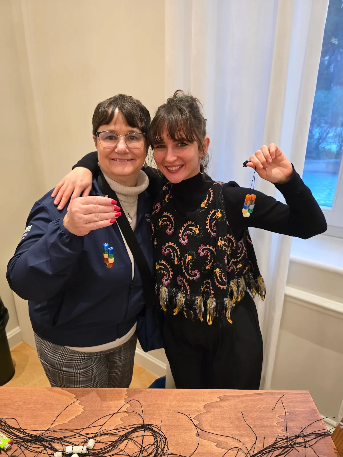 Noel shows her Greek worry beads with guide