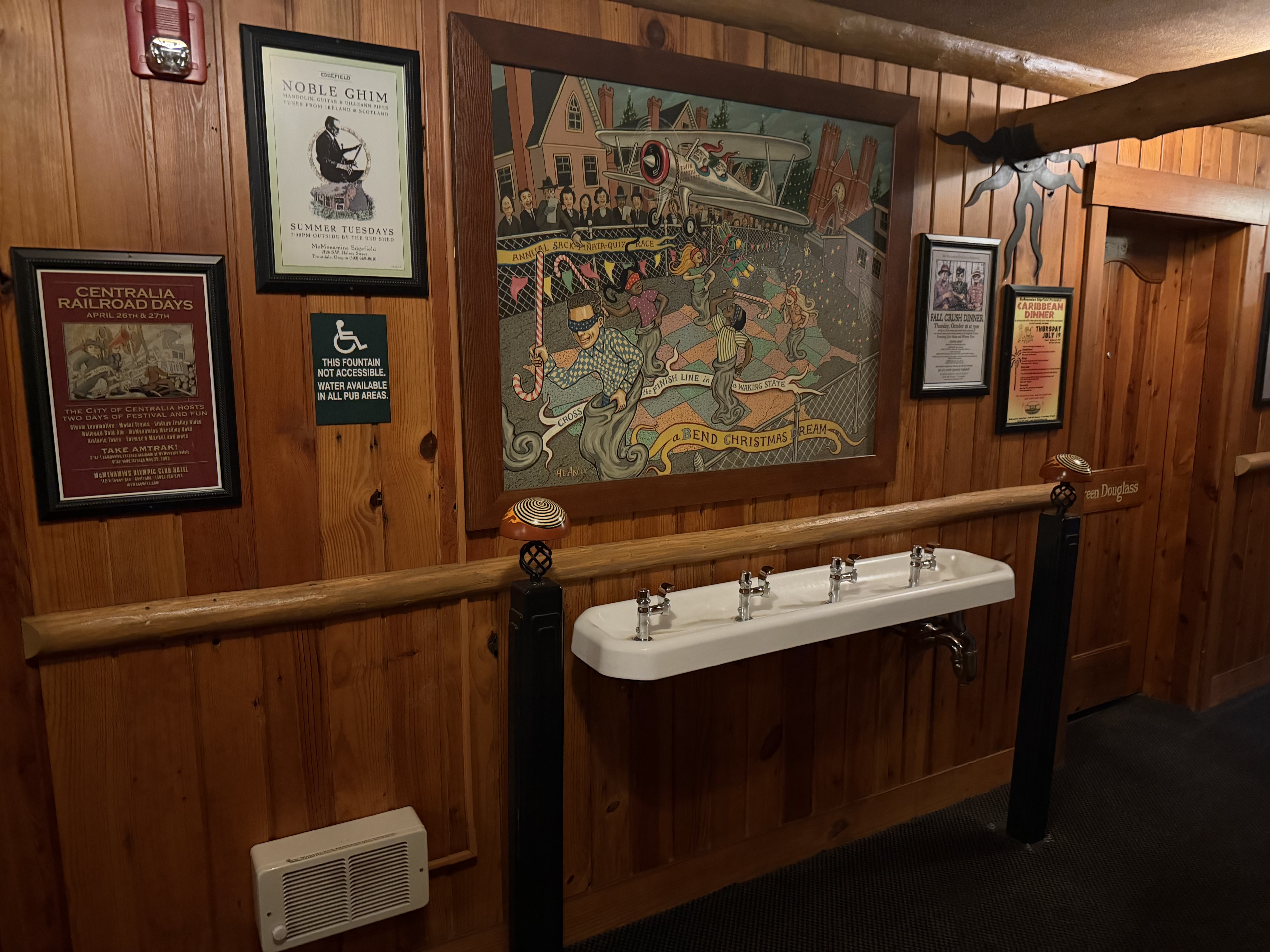 The old school water fountain was a display and not functional - I did try it!