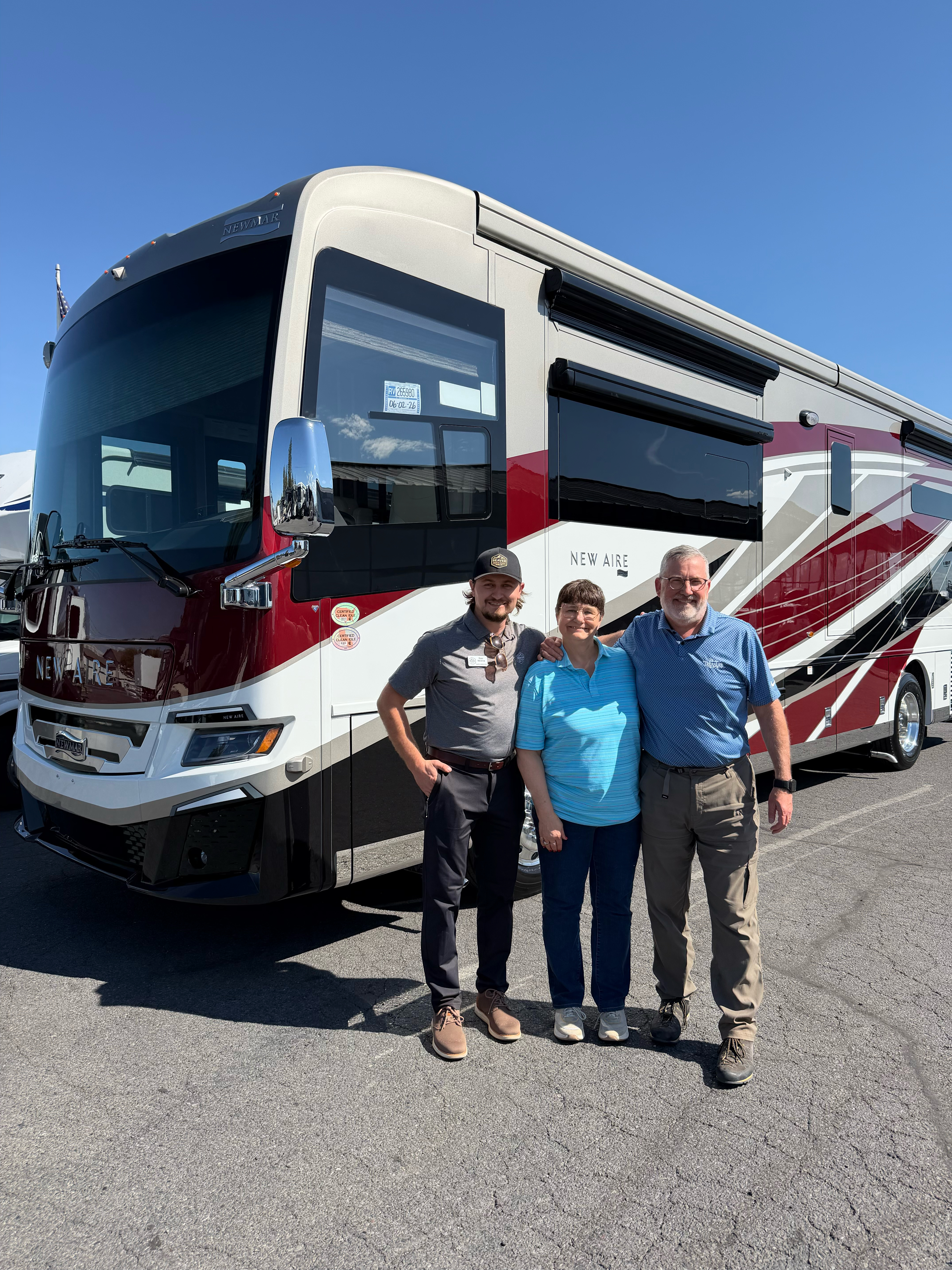 Picking up our Newmar New Aire in Bend, Oregon.