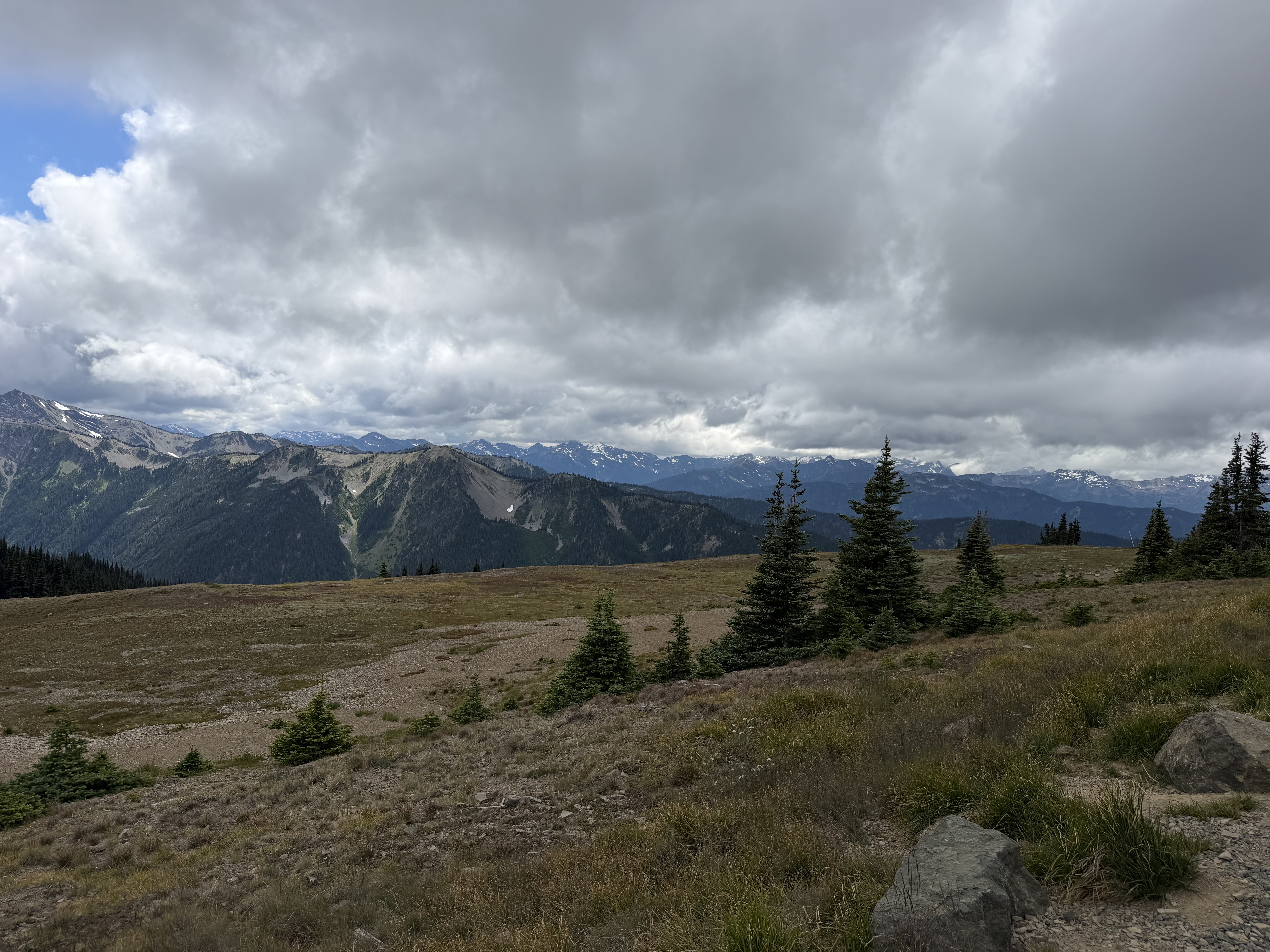 More beautiful views along the drive! 