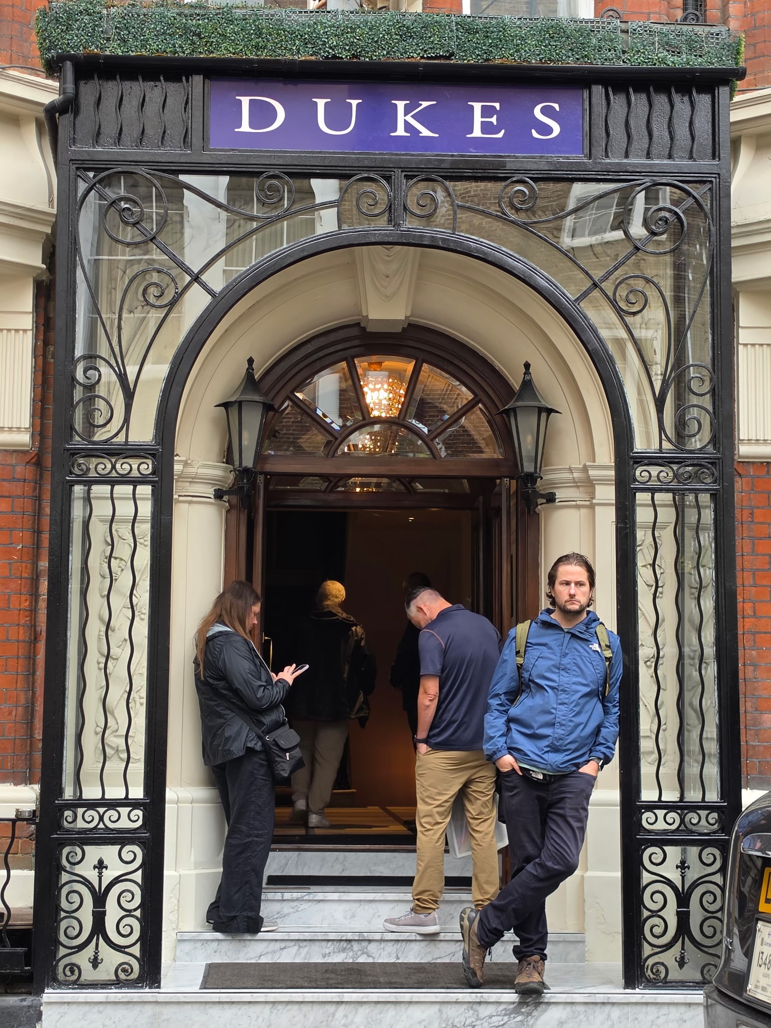 There are no reservations at Dukes Bar - so we waited about 40 minutes to get a table for 3.
