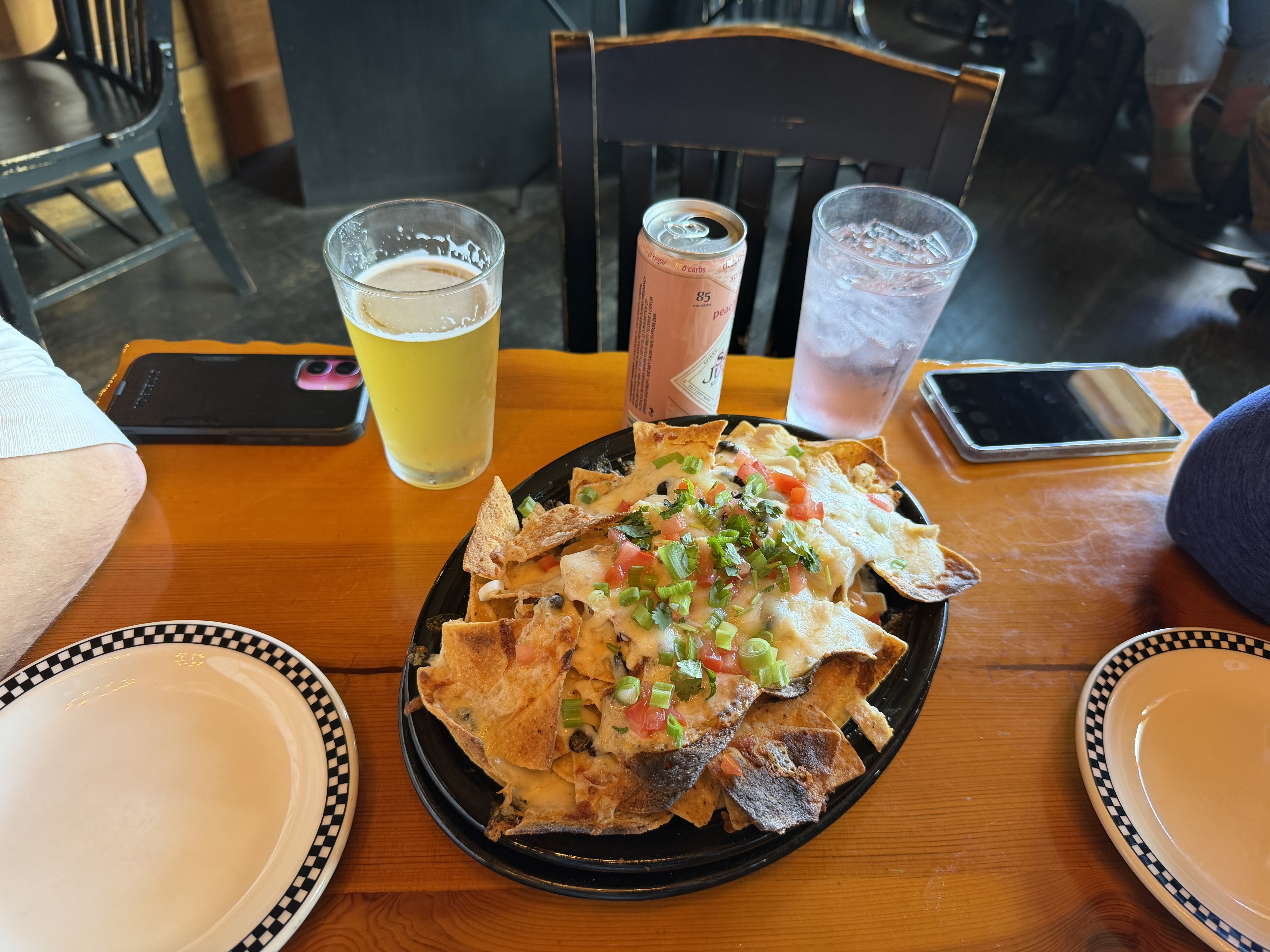 The chicken natchos were tasty! 