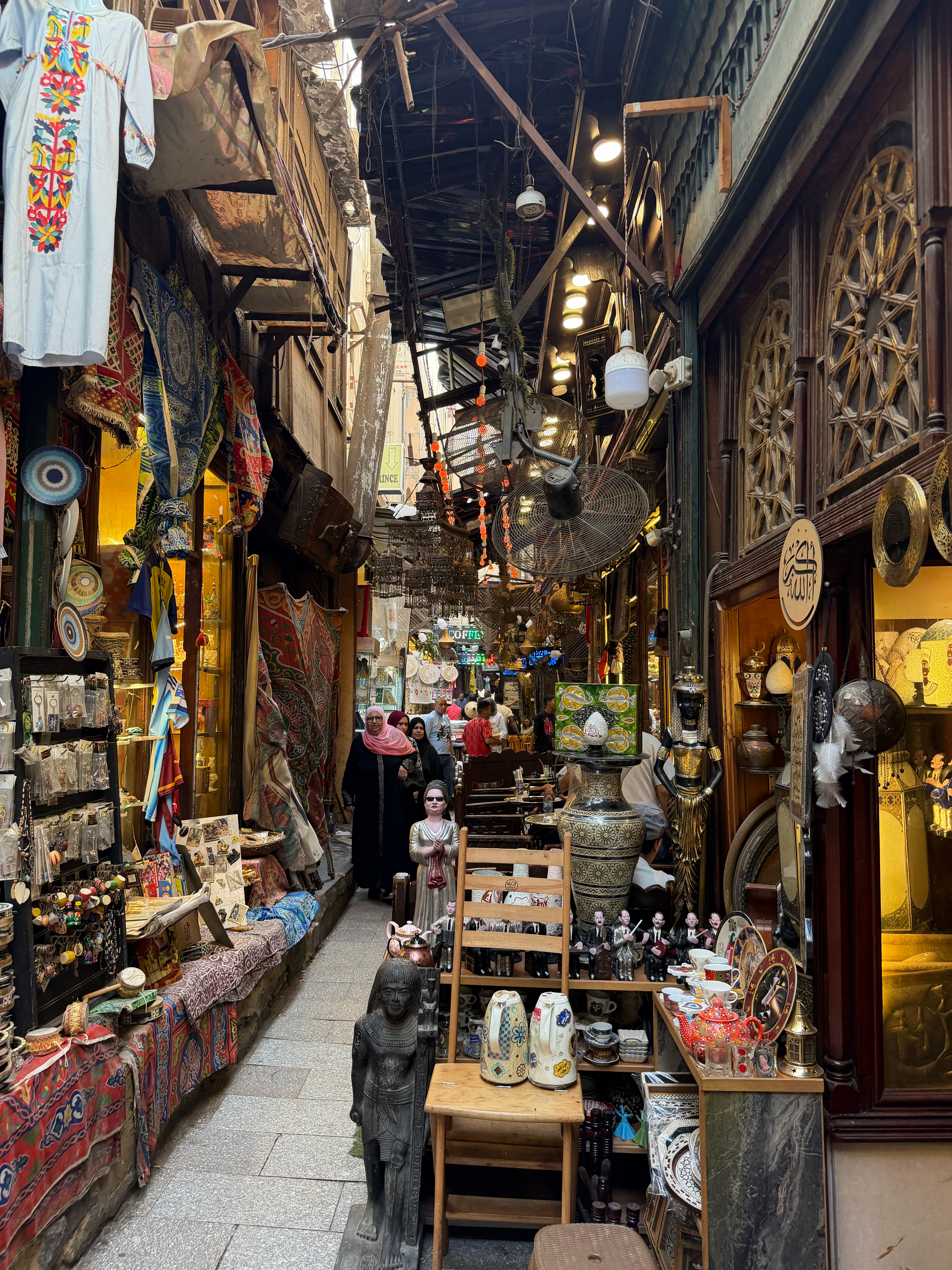 The alleyways had lots of goods and vendors